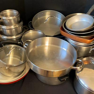 Large Collection of Pots, Pans & Frying Pans Including Tools of the Trade & Copper Skillet