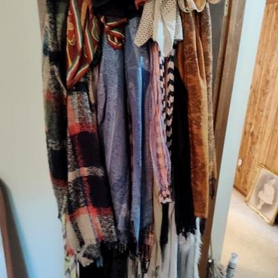 Sale Photo Thumbnail #46