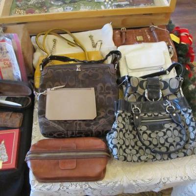 Sale Photo Thumbnail #26: Beautiful designer Coach purses