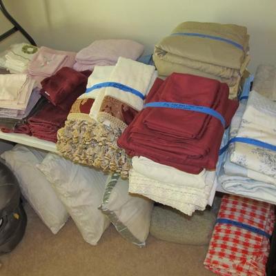 Sale Photo Thumbnail #109: Incredible linens, some are vintage