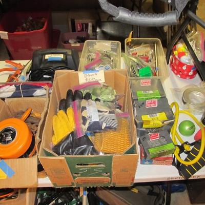Sale Photo Thumbnail #141: Lots of tools of every kind from a lifetime of collecting. Stanley, Craftsman, Ryobi, Black n Decker, Husky, Duracraft, and more. Lots of power tools, hand tools, cabinets, tool cabinets, VTG items, yard tools, and more!