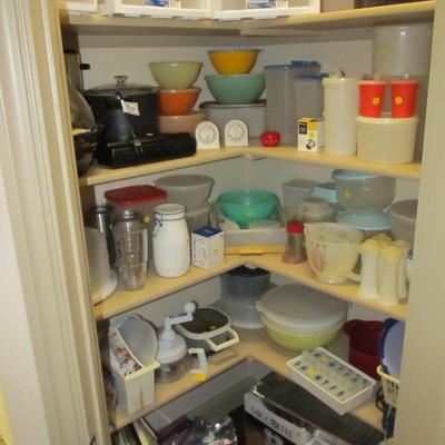 Sale Photo Thumbnail #60: Look at all this vintage Tupperware