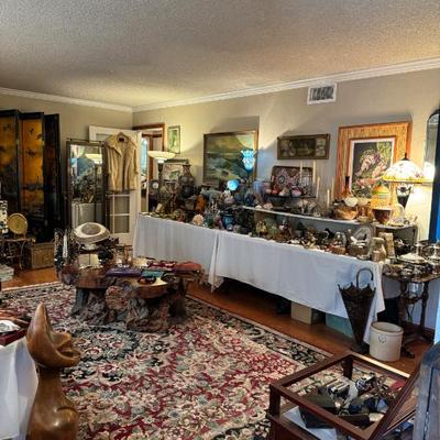 Estate sale photo