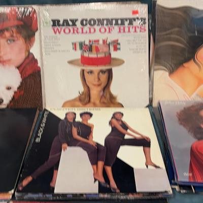 Vinyl Albums, Helen Reddy, Anne Murray, Barbra, Ronstadt And More
