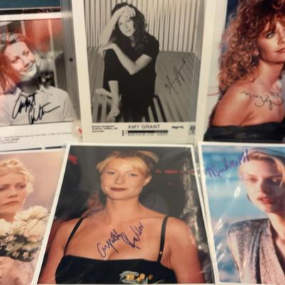 Gweneth Paltrow, Meg Ryan, Michelle Pfeiffer, Amy Grant Signed Autographs