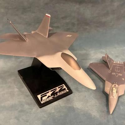 Lockheed - Boeing Model Airplanes, F-22 & VF-22