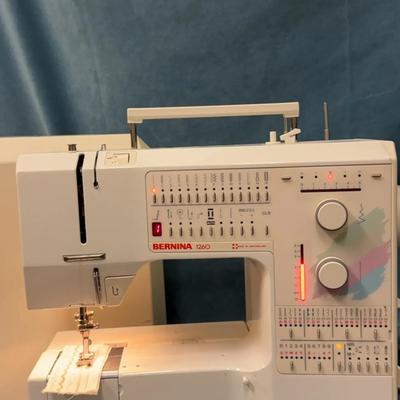 BERNINA 1260 Sewing Machine