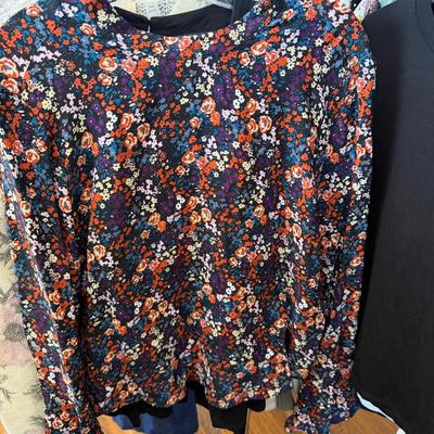 Sale Photo Thumbnail #395