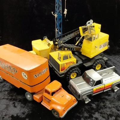 Retro metal tonka truck crane and semi