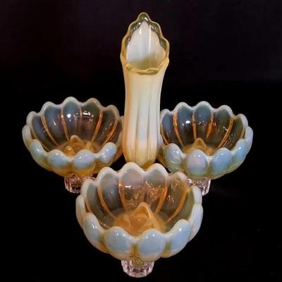 Fostoria Heirloom Opalescent Yellow Vaseline Glass Table Charms Epergne Set