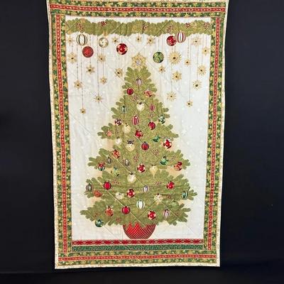 Christmas Tree Quilted Wall Hanging 