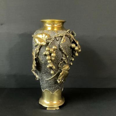 Japanese Meiji Period Bronze Vase