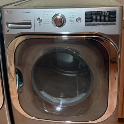 LG 9.0 Mega Capacity Electric Dryer 