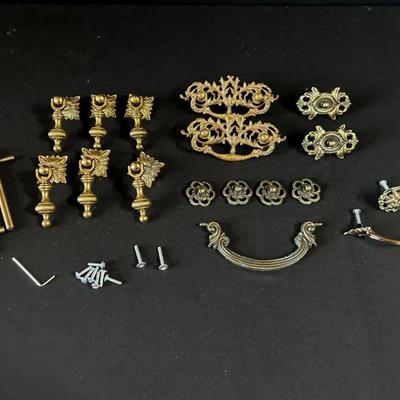 Brass Knobs And Pulls