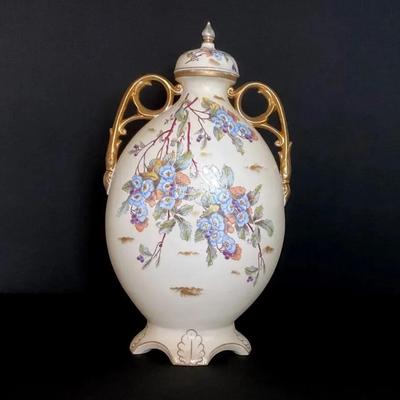Antique Victoria Hand Painted Porcelain Urn