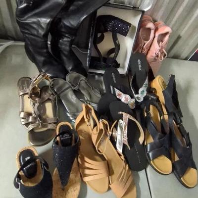 Ladies Sandals Boots & Flip Flops Sizes 6 And 7
