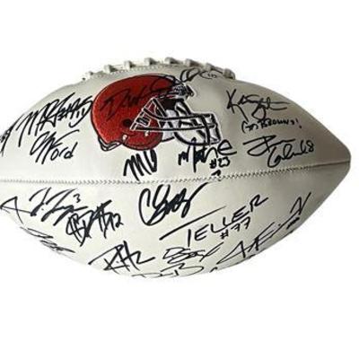 Lot 056   
Cleveland Browns Team Signed Ball