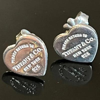 Tiffany & Co. Sterling Silver .925 “Return to Tiffany” Heart Earrings 