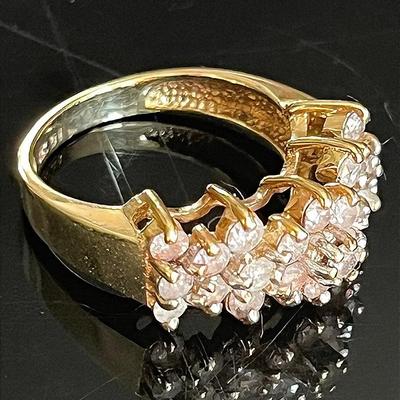 10K Yellow Gold 23 Diamond Ring