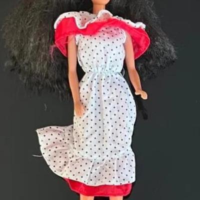 Barbie with 1980 Head and 1960 Body