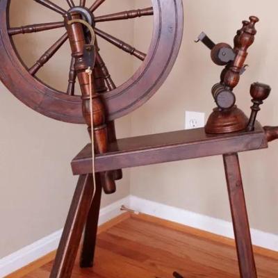 Antique Wooden Spinning Wheel