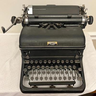 Antique Black Royal Typewriter