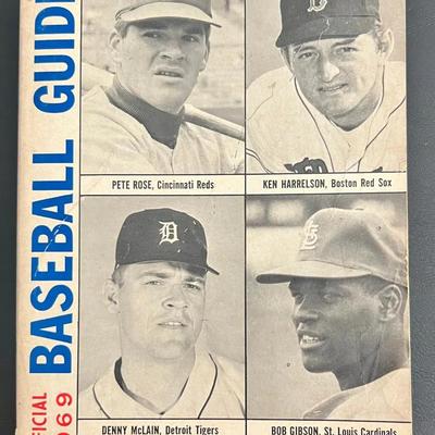 Official 1969 Baseball Guide Book - Pete Rose - 530+ Pages 