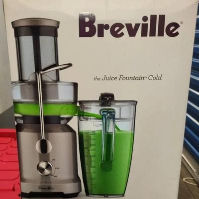 WST020 (1) Unused Breville "The Juice Fountain Cold".