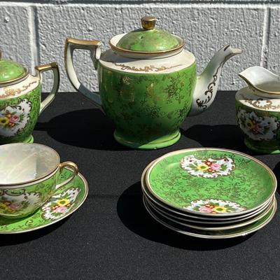 Exquisite Vintage Porcelain Tea Set, "Made in Japan" (1940s-50s)