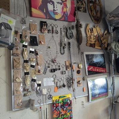 Sale Photo Thumbnail #327