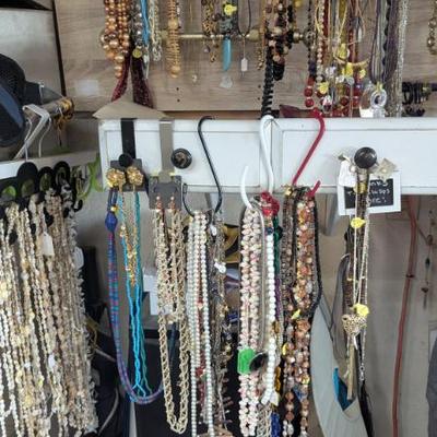 Sale Photo Thumbnail #323