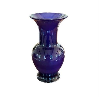 Lot 008-043   
Laslo For Mikasa Vase, Made In Japan