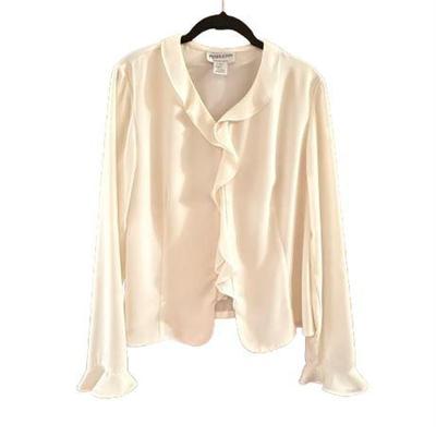 Lot 035-007   
Pendelton, Chicos, and Other Name Brand Women’s Dress Shirts