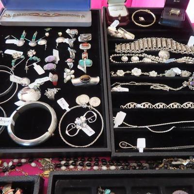 Sale Photo Thumbnail #9