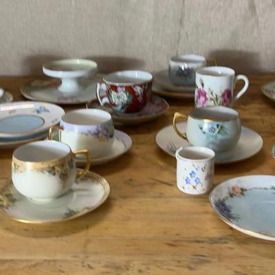 Beautiful  Vintage Variety Of Teacups And Saucers