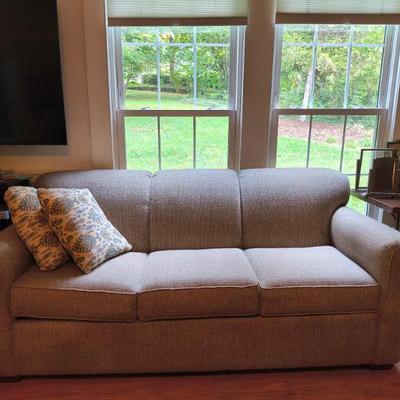 Sale Photo Thumbnail #127