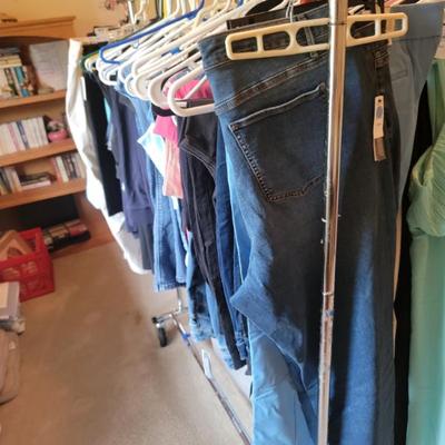 Sale Photo Thumbnail #214