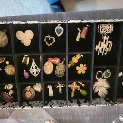Sale Photo Thumbnail #12