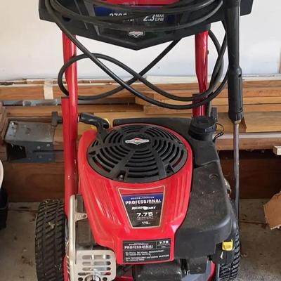 Troy-Bilt 2700 PSI Professional Series Power Washer with Briggs & Stratton Engine