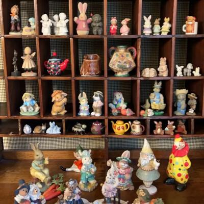 Miniature Figurines Featuring Boyds Bears & Friends