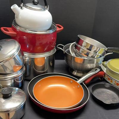 Cooking and Baking Dishes, Pots and Pans