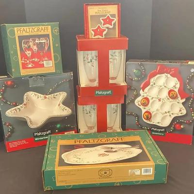 Pfaltzgraff Winterberry Holiday Serveware & Glassware Collection – New in Boxes