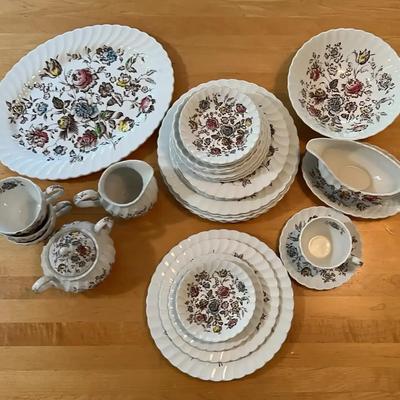 Johnson Brothers Staffordshire Bouquet Set