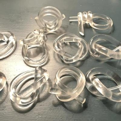 Vintage Lucite Knot/Pretzel Napkin Rings 