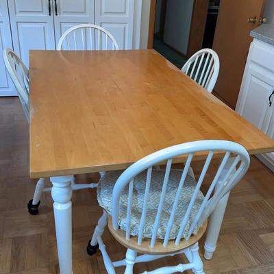 Farmhouse Kitchen Table With Four Windsor Chairs