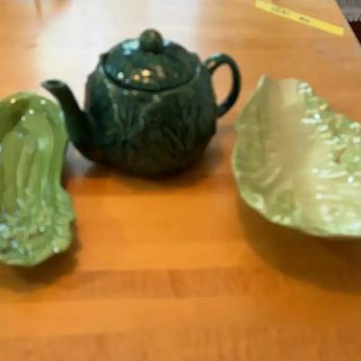 Cabbage Teapot with Lettuce and Celery Accent Dishes