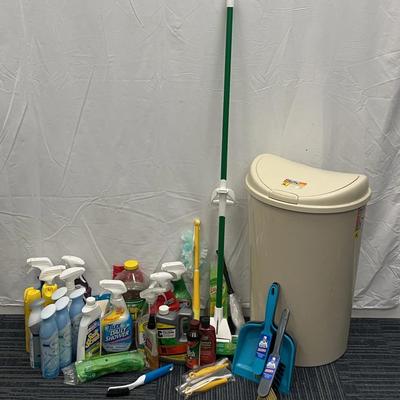 Hefty Waste Basket W/ Cleaning Supplies