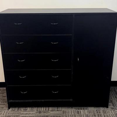 Black 5-Drawer Dresser with Cabinet Door