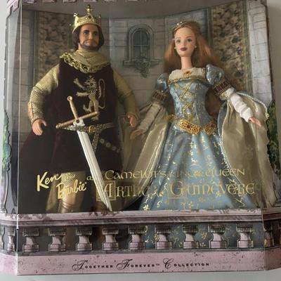 Ken & Barbie Camelots King & Queen 