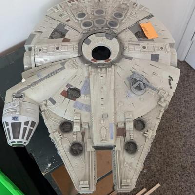 Star Wars Millennium Falcon